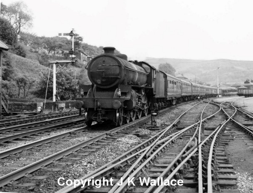 61183 B1 4-6-0 at Todmorden West with 1X12, a Chesterfield Midland-Blackpool Central relief on 9 June 1962