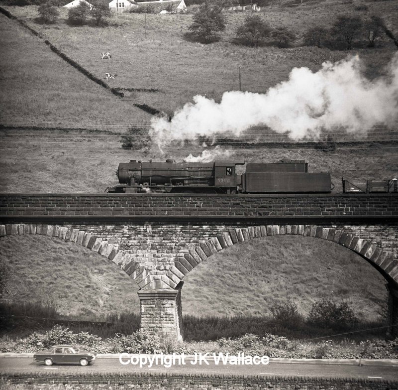 Lobb Mill viaduct, Todmorden, on Saturday 30 July 1966, with 90481 heading a westbound mixed freight.