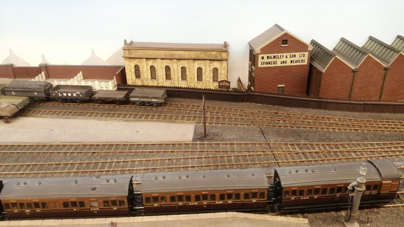 Eccleston LYR P4 model railway: platform ends and cattle pens