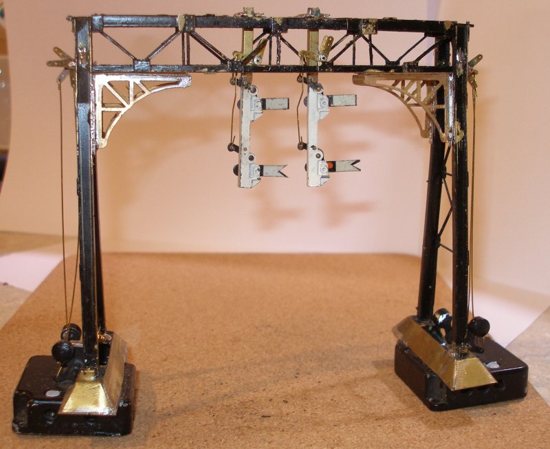Hall Royd Junction signal gantry model: