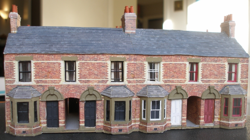 Howard Scenics assembled terraced house kit x 2: front elevation