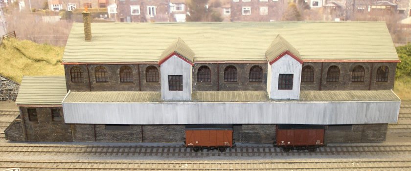 Howarth goods shed 4mm scale. Canopy side