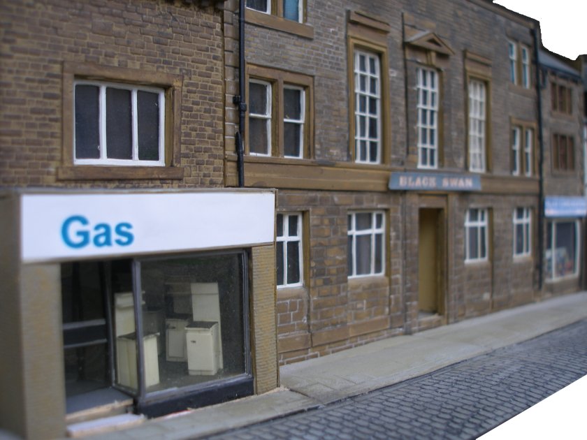 Burnley Road, Todmorden shops in 4mm scale