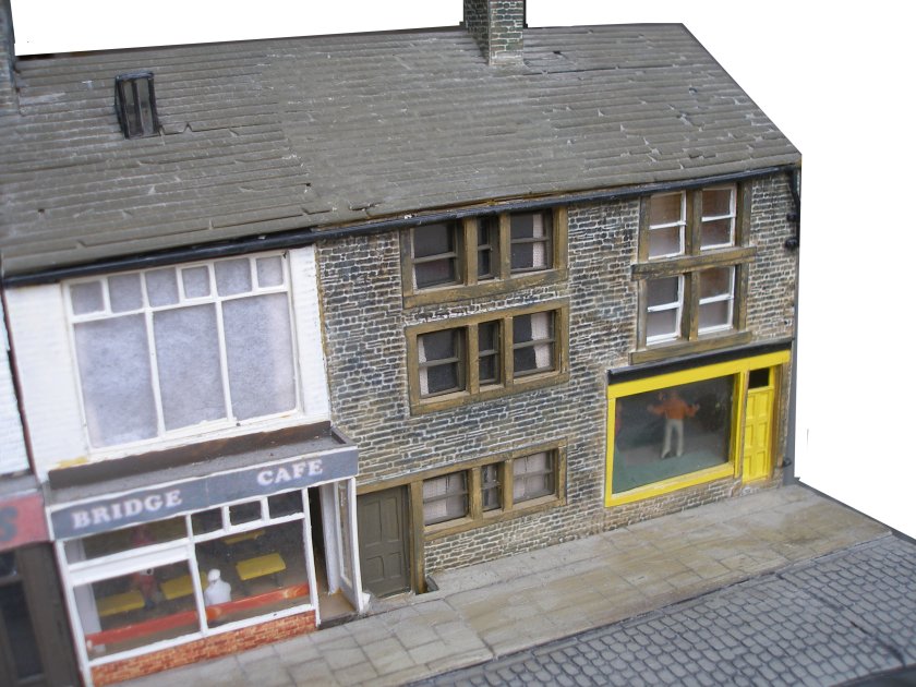 Burnley Road, Todmorden shops in 4mm scale