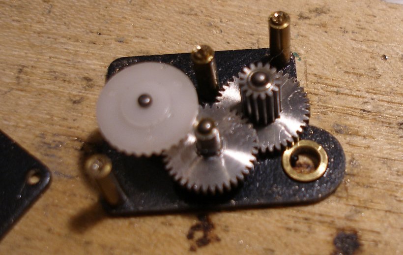 Kean RG4 1219 gearbox dismantled, showing layout of the gears