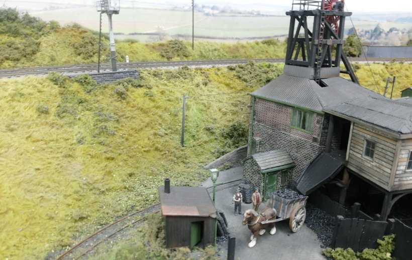 Thurlstone GC OO model railway: Bullhouse colliery 3