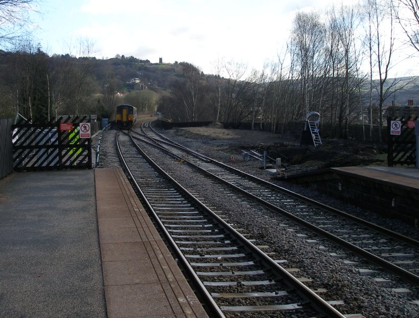 New crossover installed at the eastern end of Todmorden Station as at 22 March 2014.
