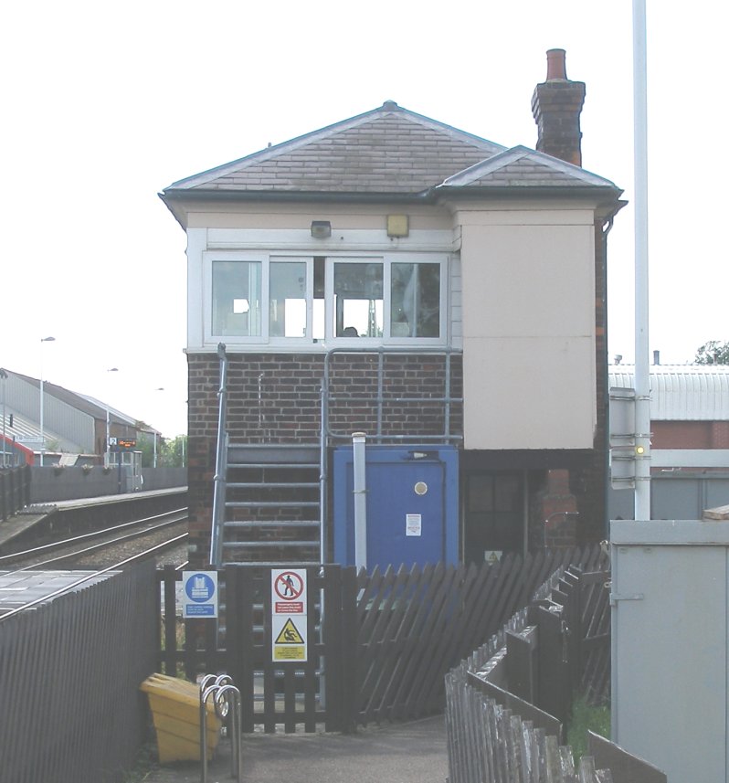Tutbury Crossing Signal Box 7 June 2014