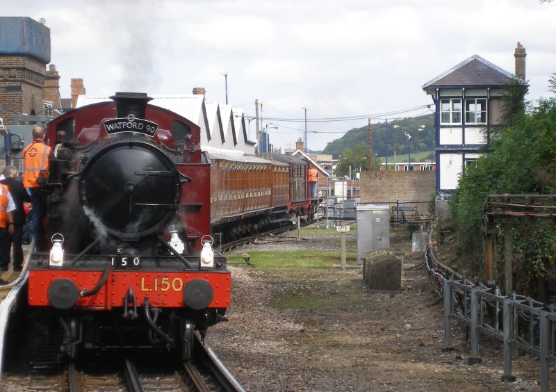 L.150, Chesham Set, 'Sarah Siddons' and Metropolitan 1 framed by the water tank and signal box at Chesham station on 13 September 2015.