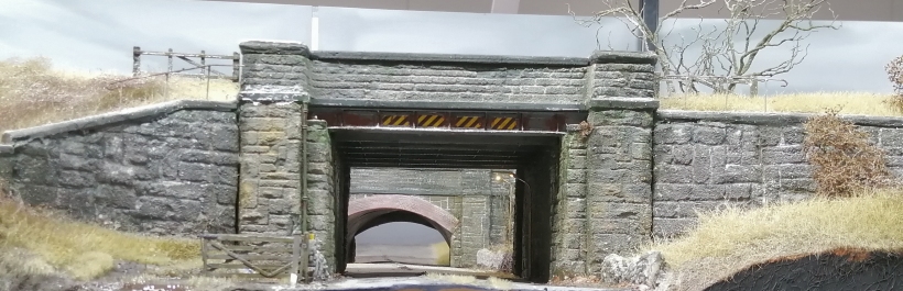 Heaton Lodge 7mm model railway: Wood Lane underbridgs