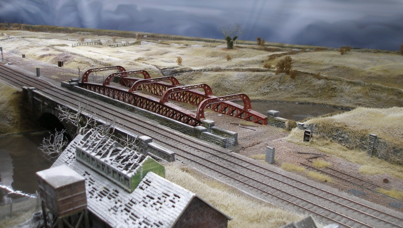 Heaton Lodge 7mm model railway: River Calder bridges